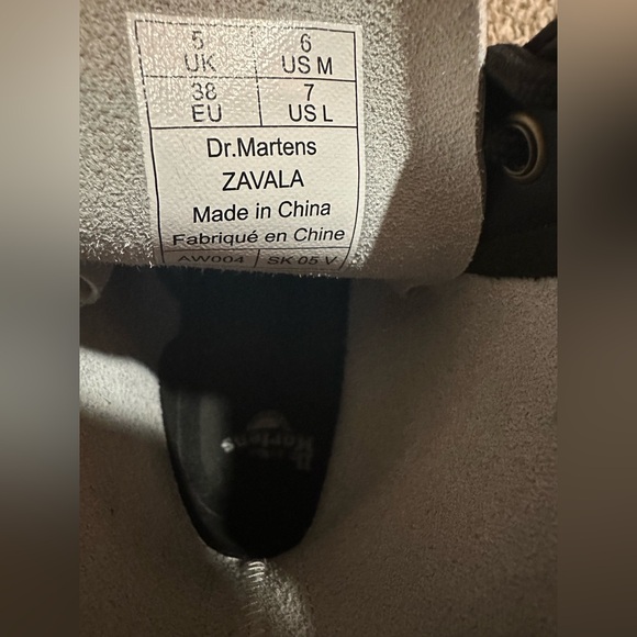DR. MARTENS Zavala Combat
Boot in White Leather Size 7 - Unisex - Picture 6 of 6